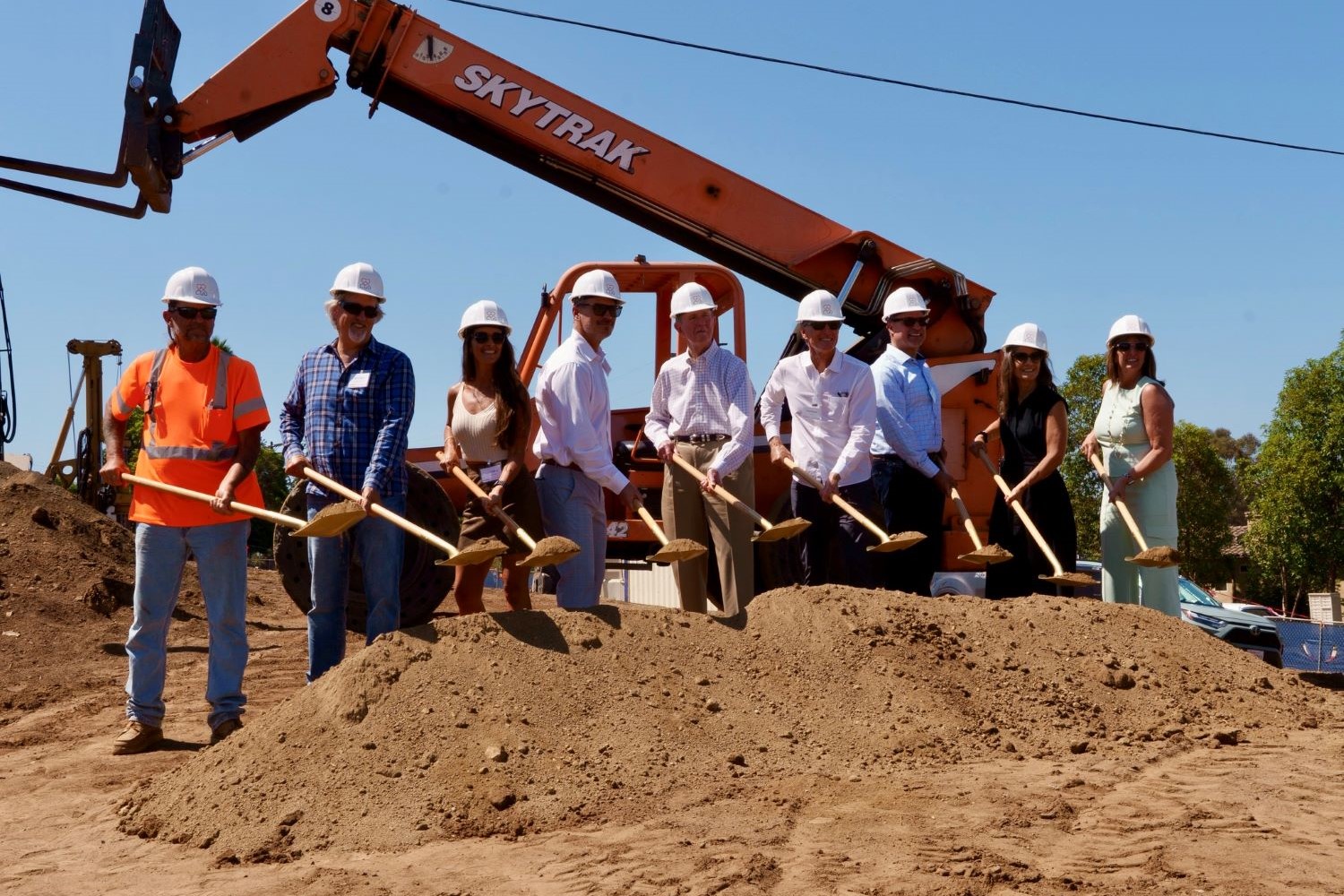 Level 3 Construction and The Caritas Corporation teams at the Caritas Village – Vista groundbreaking in Vista, California.