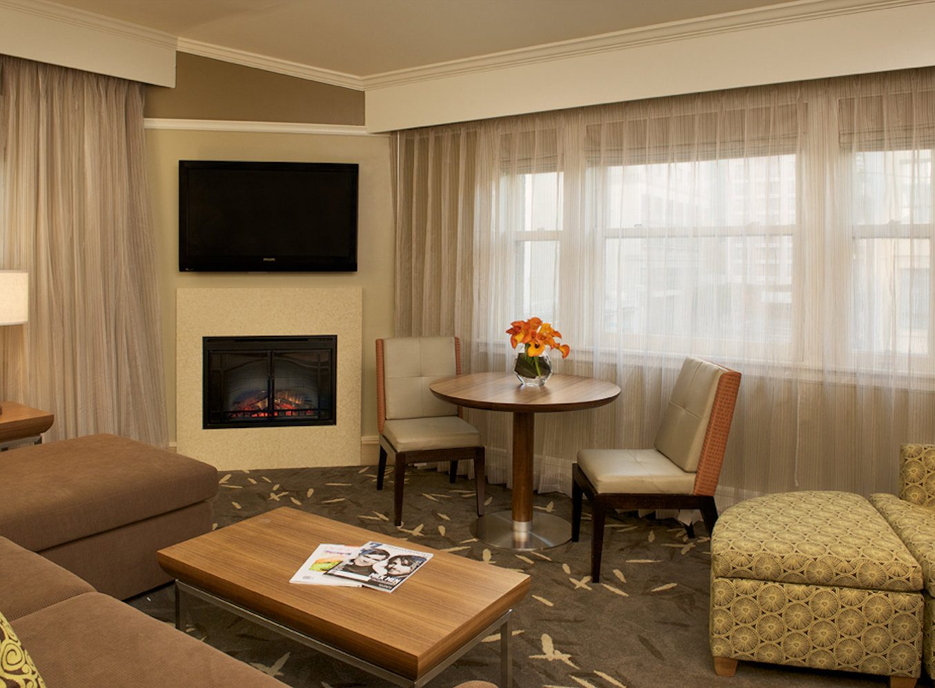 Abri-suite-with-fireplace